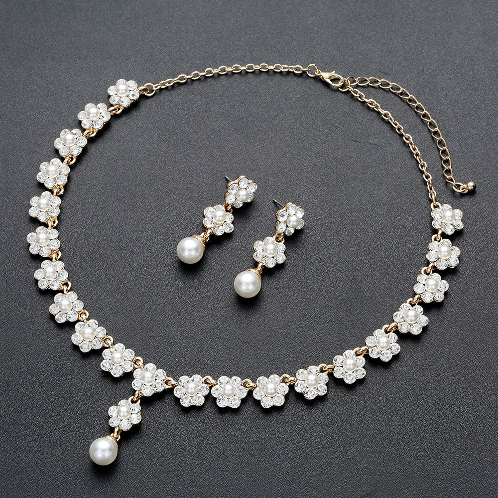 Lunora Diamond Necklace